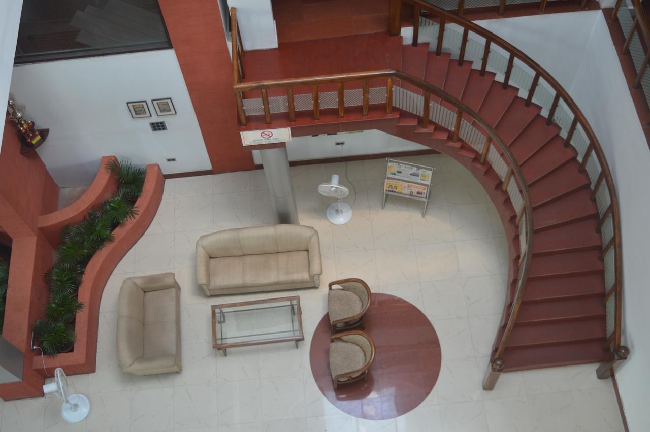 Hotel Golden Anchor Paradip Garh Exterior foto